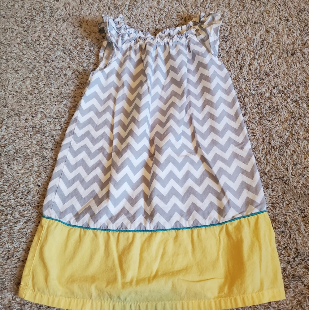 💜 Toddler girl yellow and grey dress size 3T